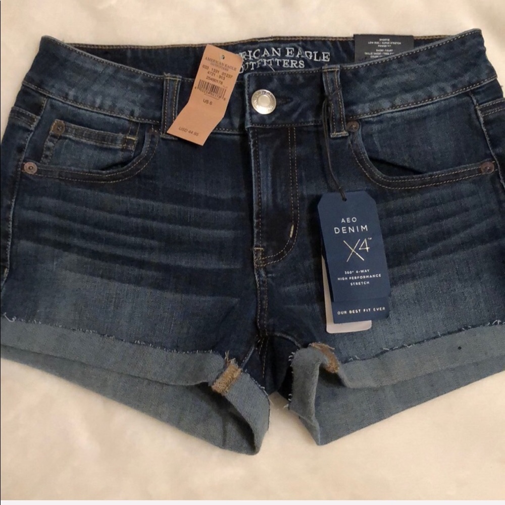NWT AE Shortie🌻